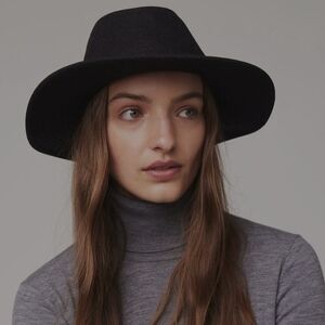 Tilly Black Tec Wool Bucket Hat With Brim and Ear Flaps SZ M